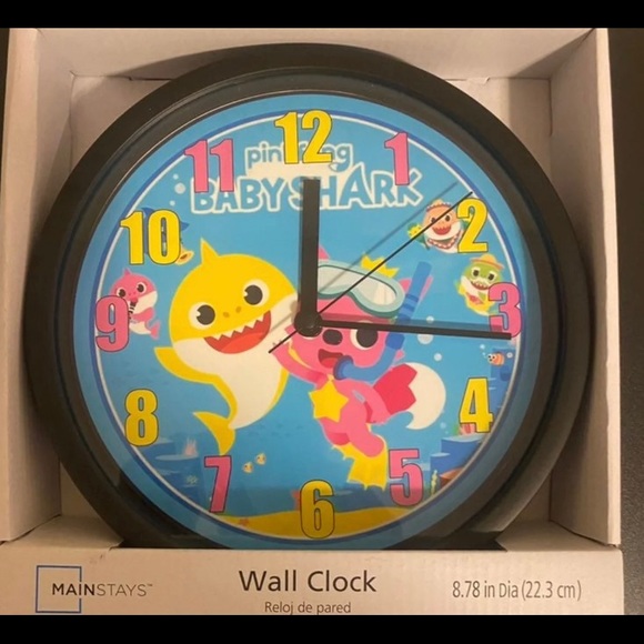 Baby Shark Wall Clock - Picture 1 of 1